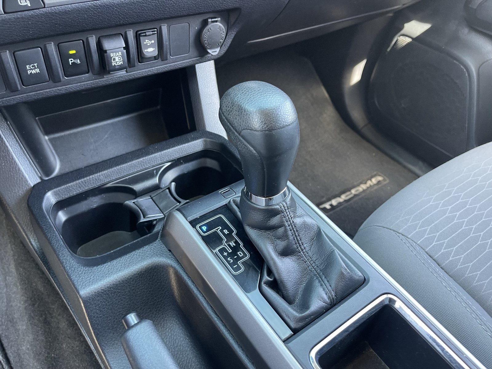 Used 2019 Toyota Tacoma SR5 RWD image 27