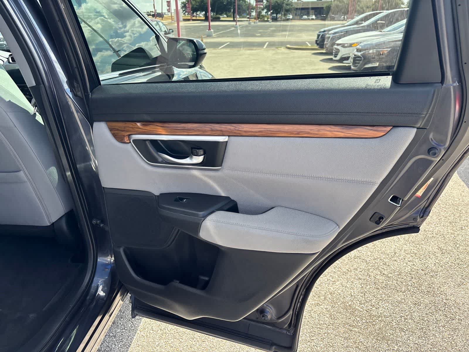 Used 2019 Honda CR-V EX image 10