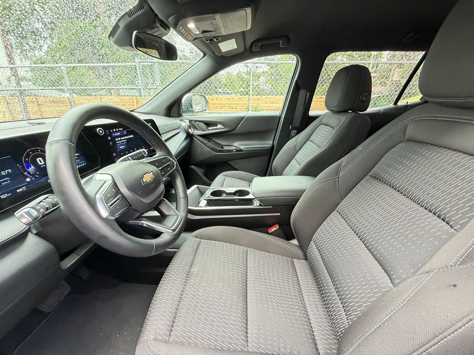 Used 2025 Chevrolet Equinox LT AWD/4WD image 25