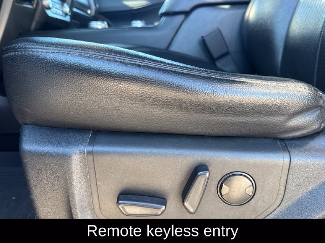 Used 2021 Ford Expedition XLT w/ Equipment Group 202A AWD/4WD image 18