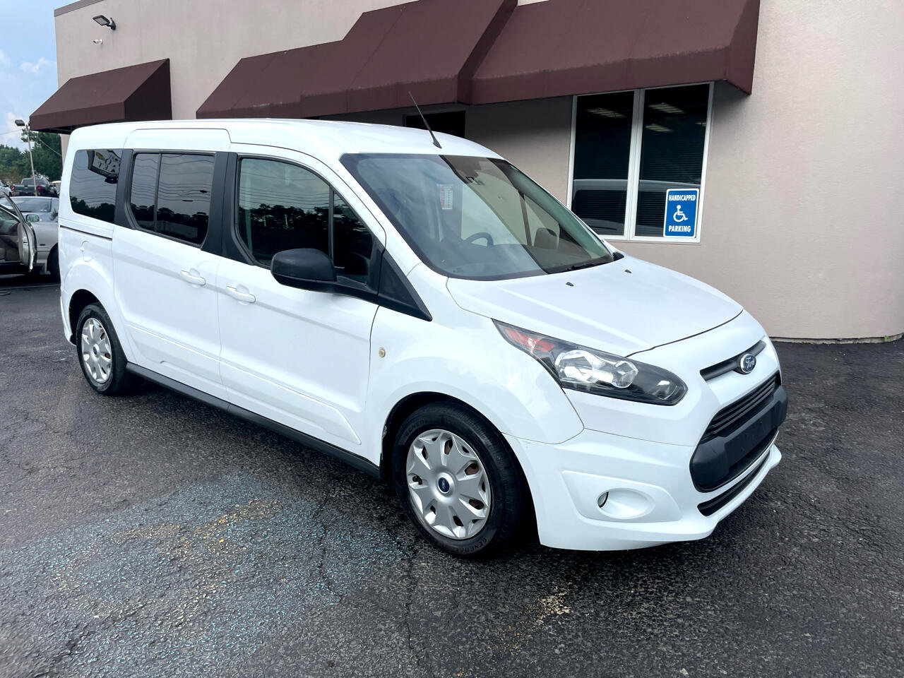 Used 2015 Ford Transit Connect XLT image 3