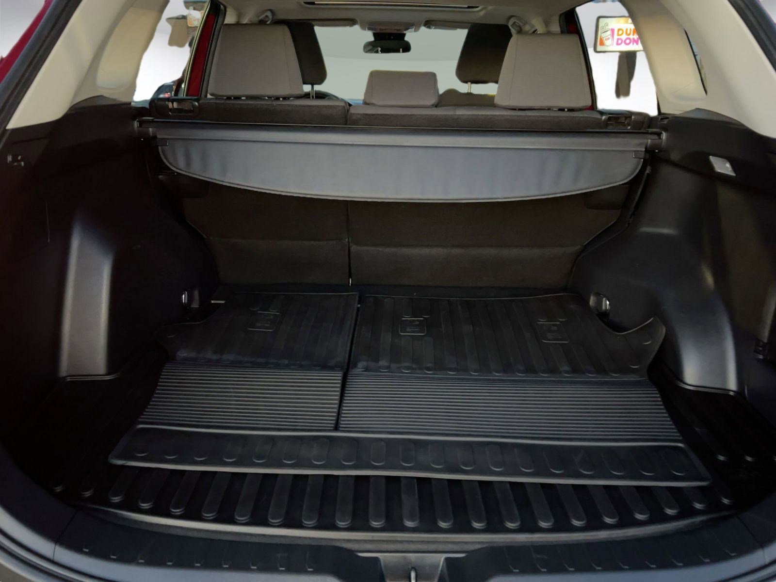 Used 2020 Toyota RAV4 XLE image 29