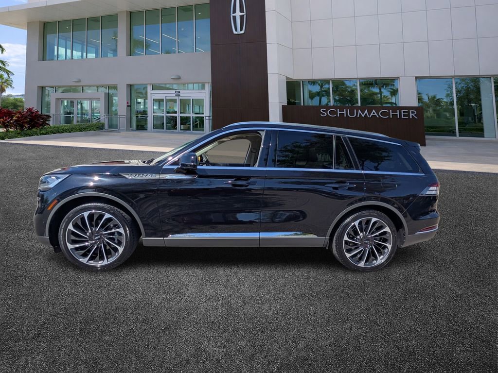 Used 2024 Lincoln Aviator Reserve w/ Equipment Group 201A image 4