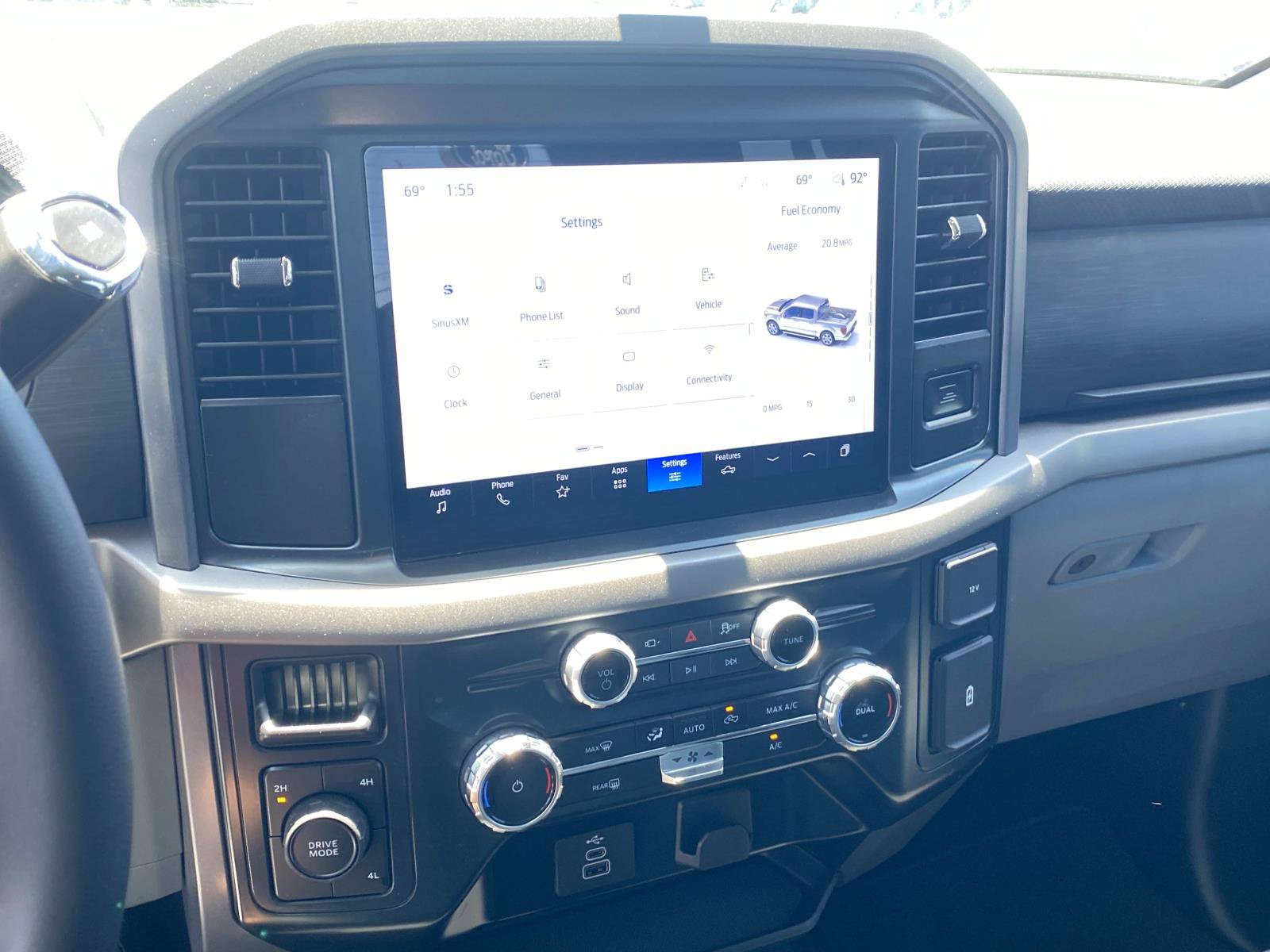 Used 2025 Ford F150 XLT w/ Equipment Group 301A Standard AWD/4WD image 21