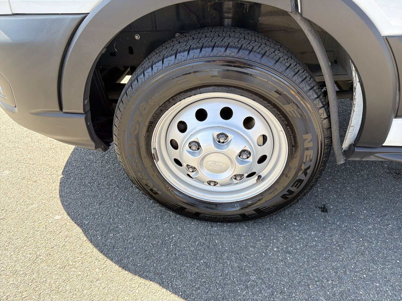 Used 2023 Ford Transit 250 Medium Roof AWD image 16