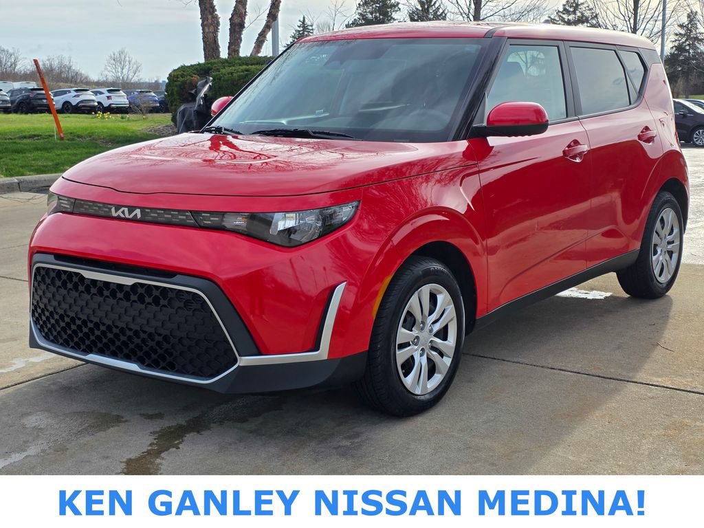Used 2023 Kia Soul LX image 8