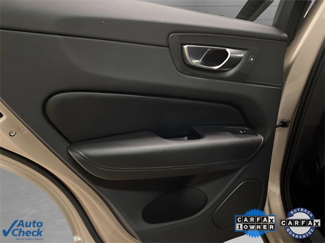 Used 2025 Volvo XC60 B5 Core image 82