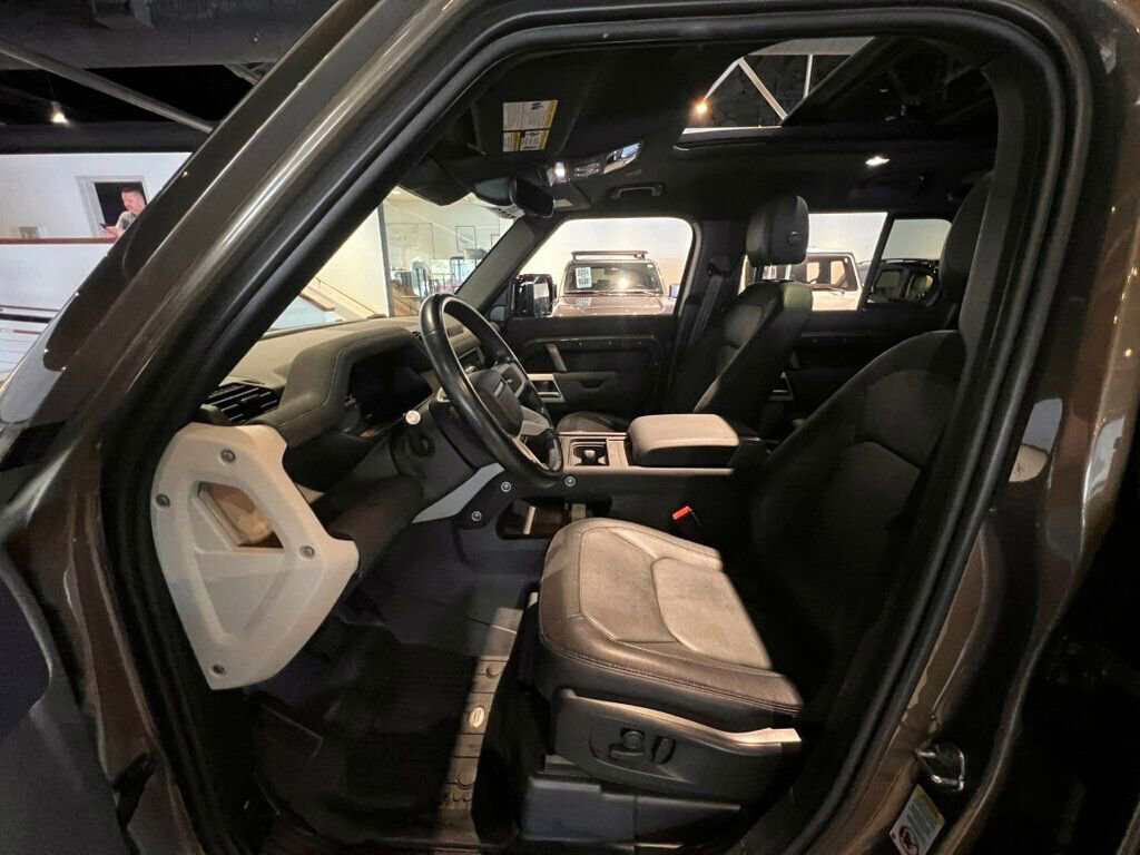 Used 2023 Land Rover Defender 110 X-Dynamic SE image 16