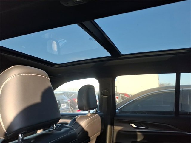 Used 2025 Jeep Grand Cherokee Limited image 13