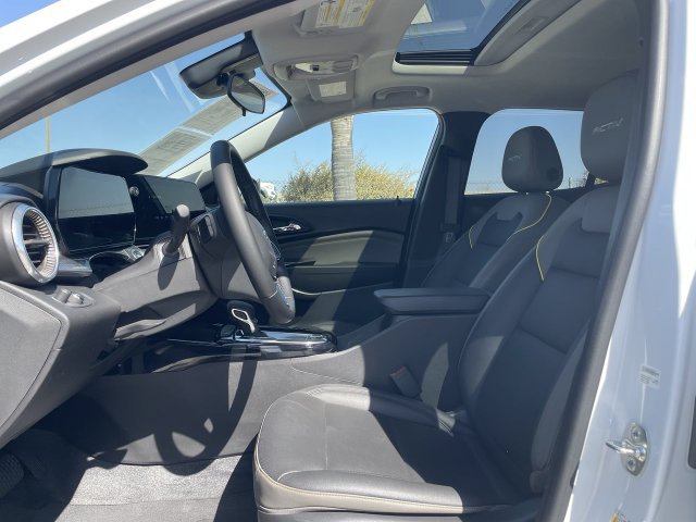 Used 2026 Chevrolet Trax ACTIV w/ Sunroof Package FWD image 18