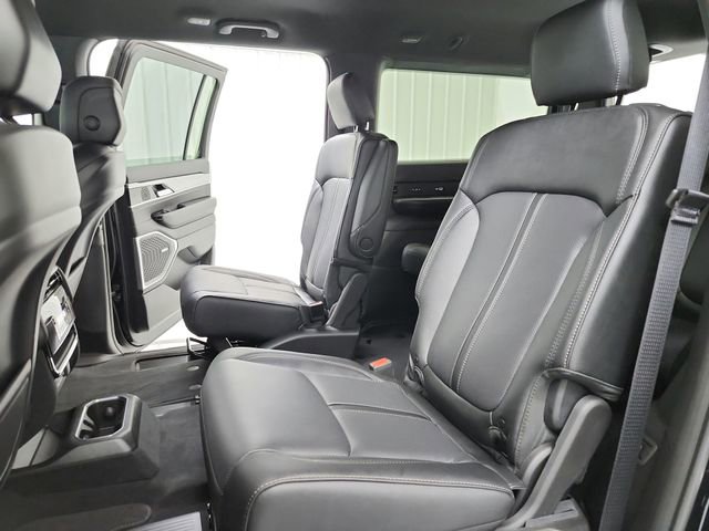 New 2026 Jeep Grand Wagoneer Limited w/ HD Trailer Tow Package image 43