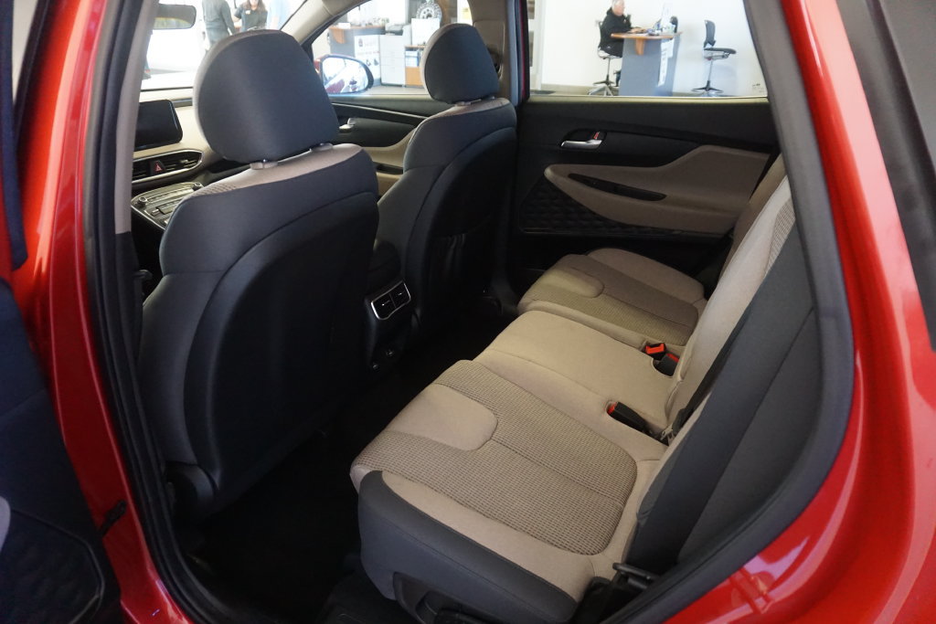 Used 2023 Hyundai Santa Fe SEL AWD/4WD image 23