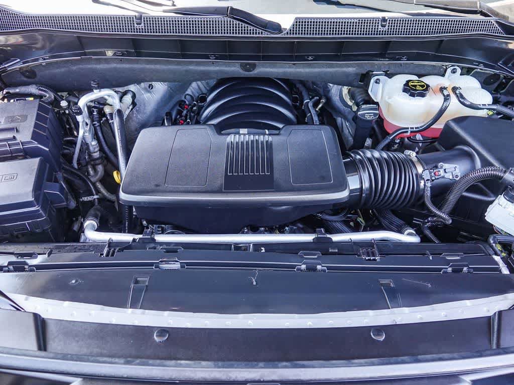 Used 2025 Chevrolet Suburban Z71 AWD/4WD image 26