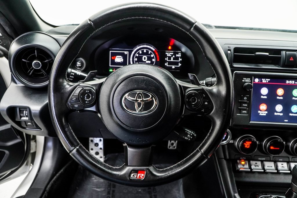 Used 2022 Toyota GR86 Premium image 18
