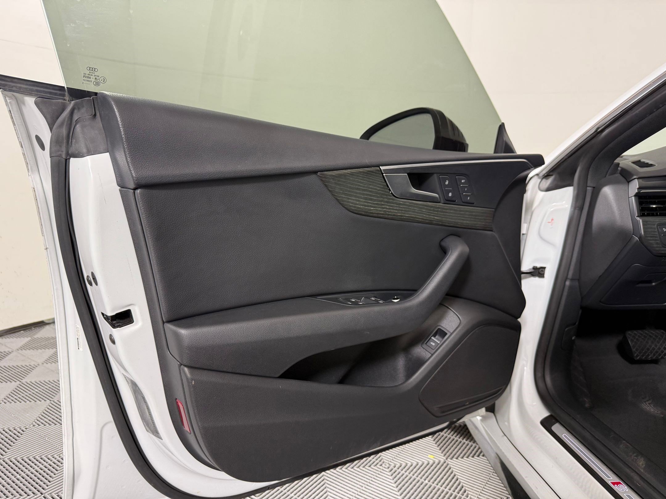 Used 2019 Audi A5 2.0T Premium w/ Convenience Package image 23