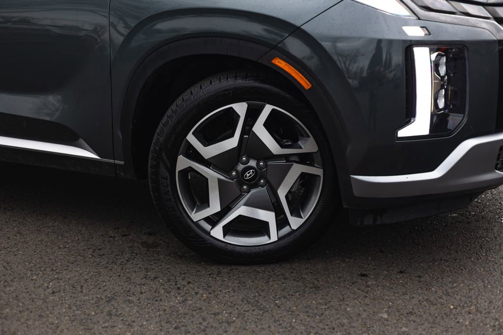 Used 2023 Hyundai Palisade SEL w/ Premium Package image 4