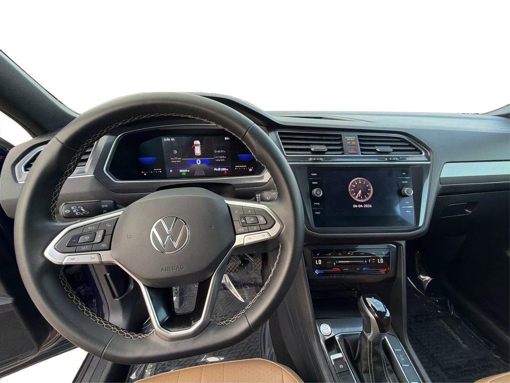Used 2022 Volkswagen Tiguan SE image 30
