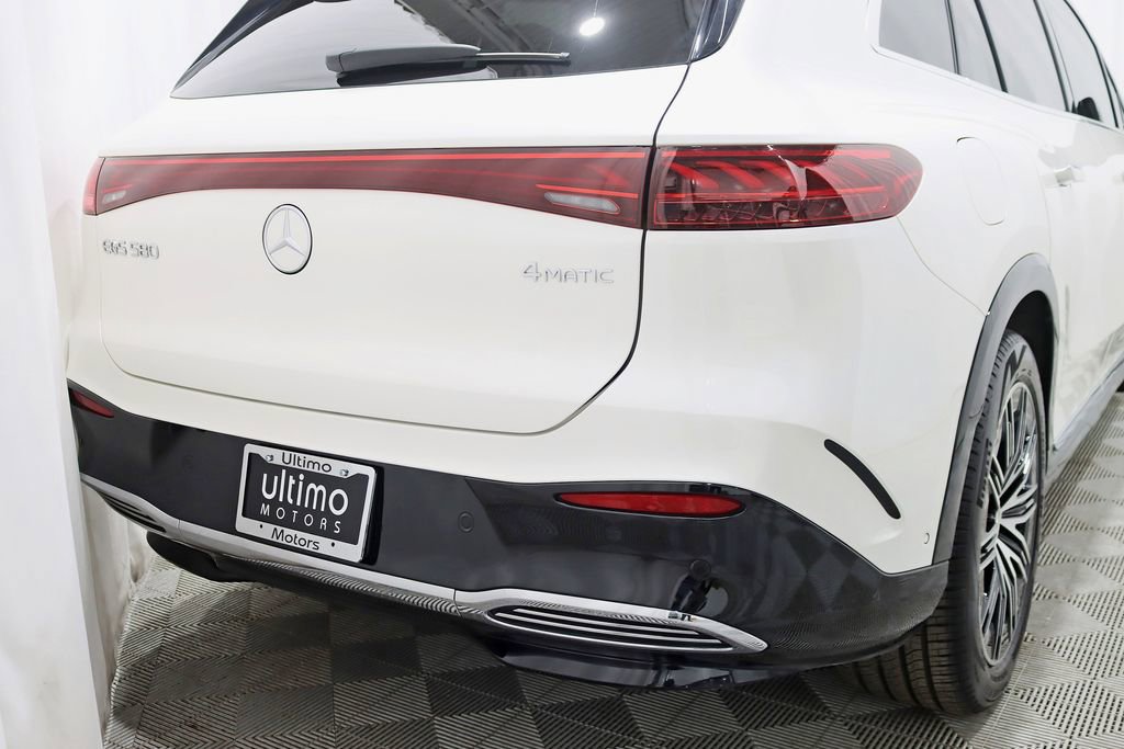 Used 2023 Mercedes-Benz EQS 580 4MATIC SUV image 12