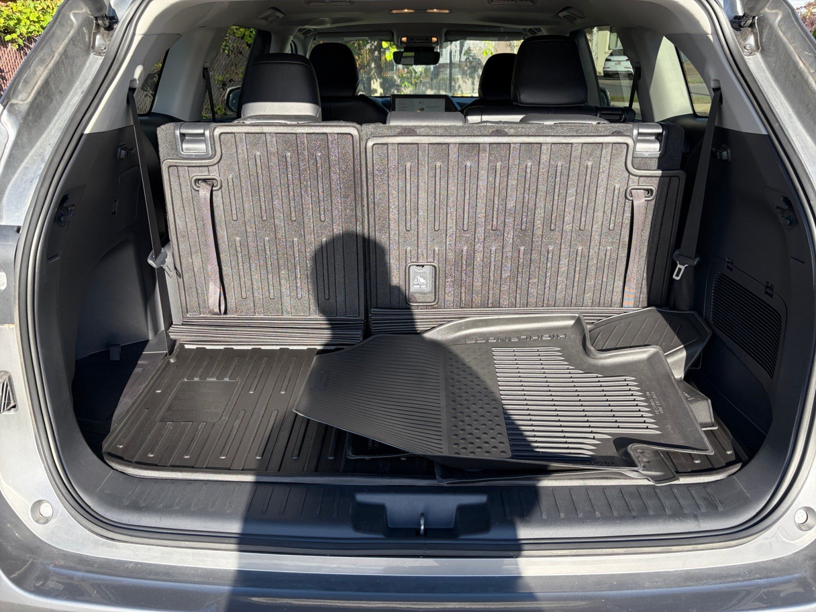 Used 2025 Toyota Highlander XLE AWD/4WD image 25