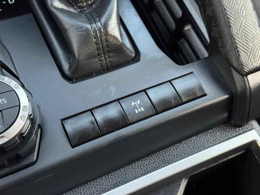 Used 2024 Toyota Tacoma TRD Off-Road AWD/4WD image 64