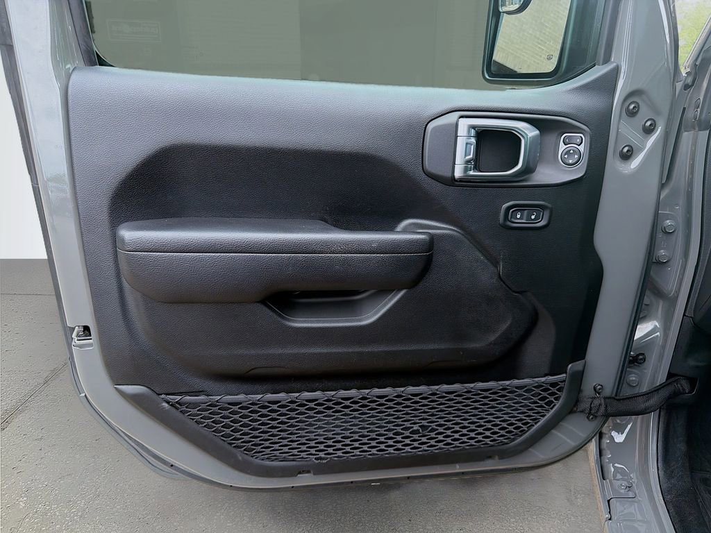 Used 2022 Jeep Gladiator Sport AWD/4WD image 20