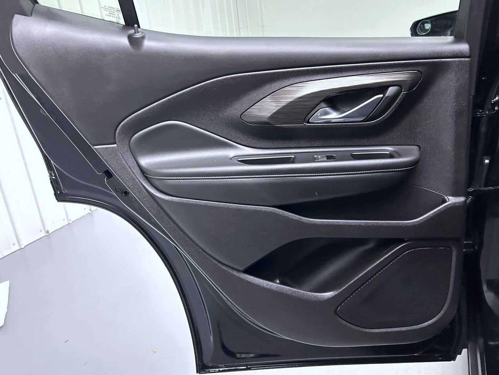 Used 2024 GMC Terrain SLT image 20