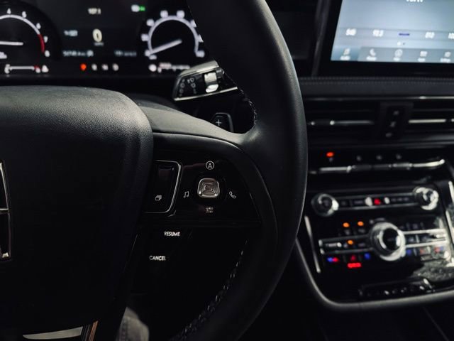 Used 2022 Lincoln Corsair AWD w/ Equipment Group 101A image 29