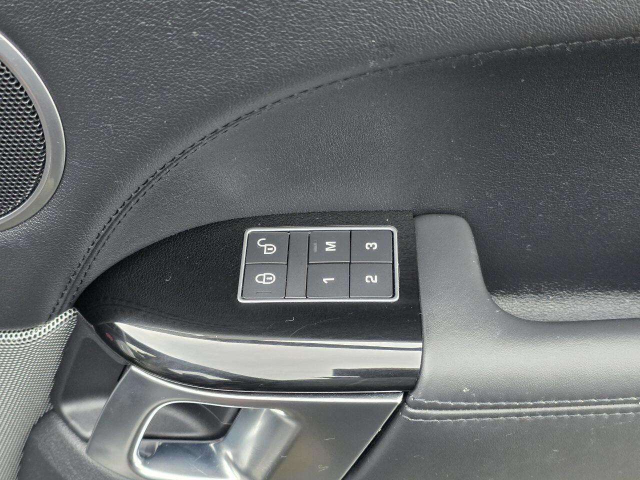 Used 2017 Land Rover Range Rover Sport HSE AWD/4WD image 34