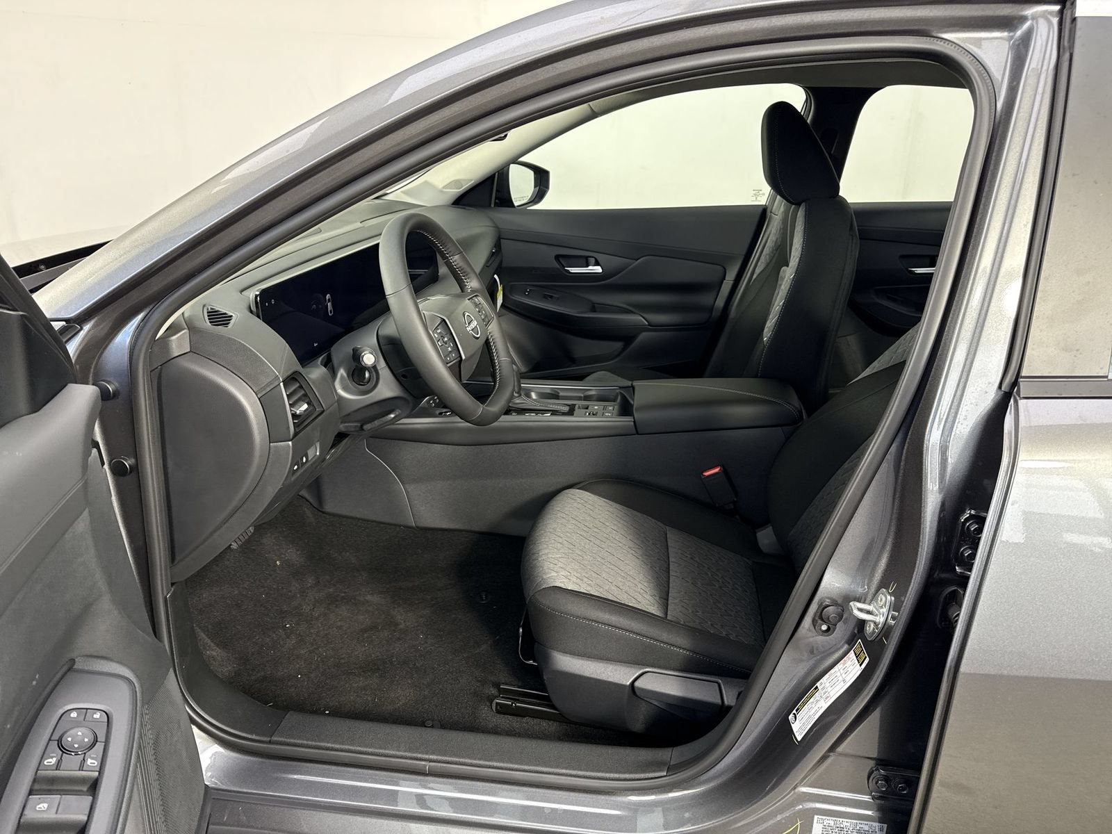 New 2026 Nissan Sentra SV w/ SV Convenience Package FWD image 5
