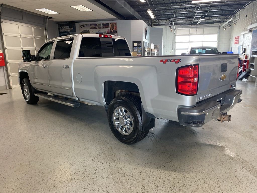Used 2019 Chevrolet Silverado 3500 LTZ w/ Duramax Plus Package AWD/4WD image 5