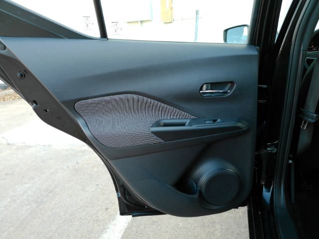 Used 2018 Nissan Kicks SV image 16