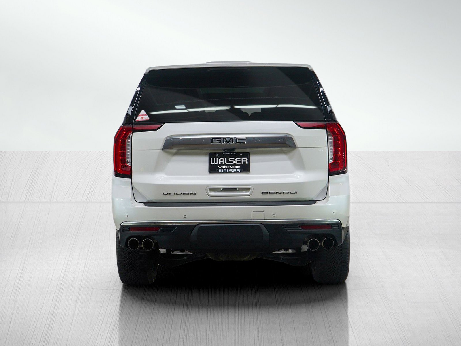 Used 2021 GMC Yukon Denali w/ Denali Premium Package image 4
