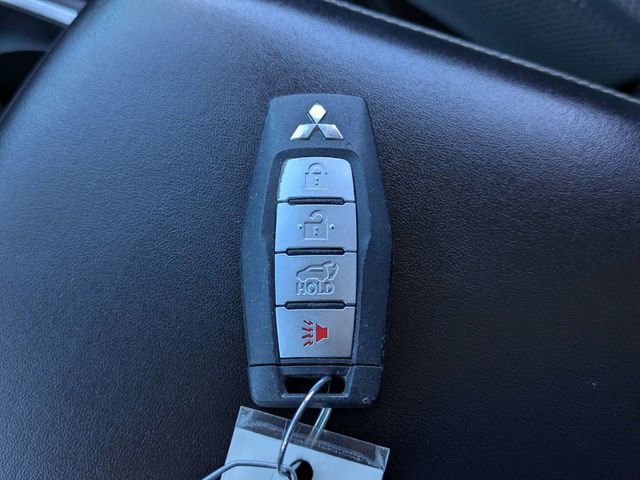 Used 2022 Mitsubishi Outlander SEL image 30