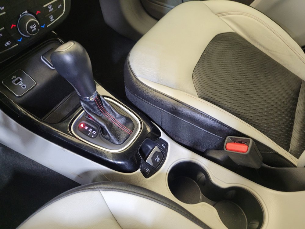 Used 2018 Jeep Compass Limited w/ Navigation Group image 26