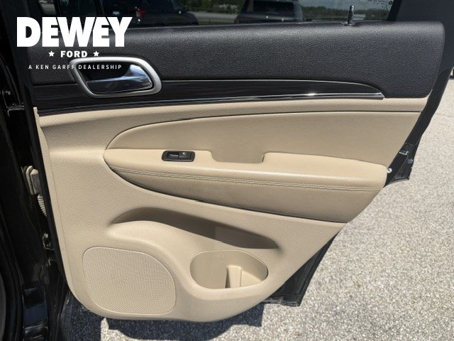 Used 2020 Jeep Grand Cherokee Limited AWD/4WD image 35