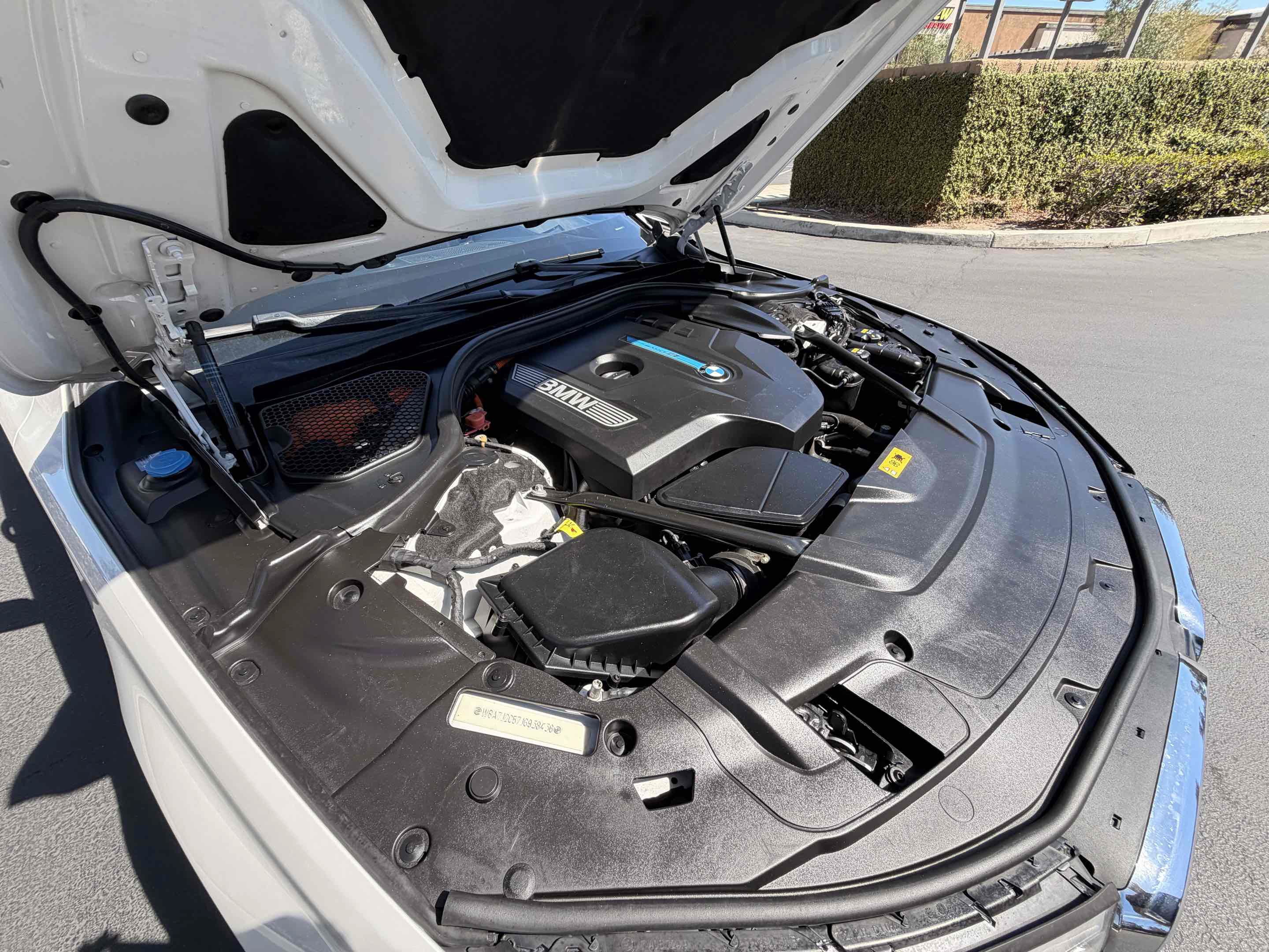 Used 2018 BMW 740e xDrive AWD/4WD image 18
