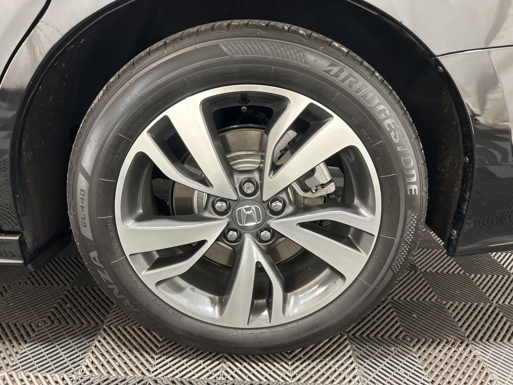 Used 2024 Honda Odyssey Touring image 35