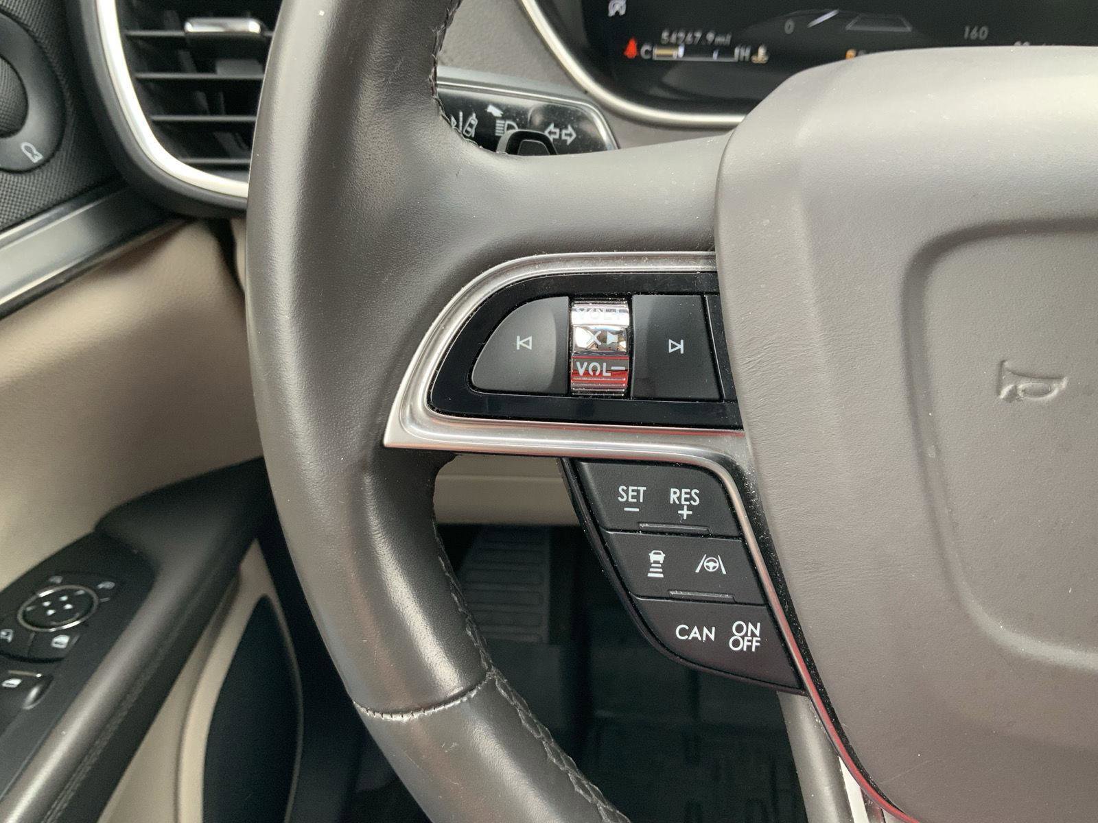 Used 2020 Lincoln Nautilus Reserve image 31