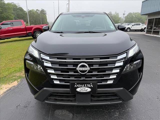 Used 2025 Nissan Rogue SV AWD/4WD image 8
