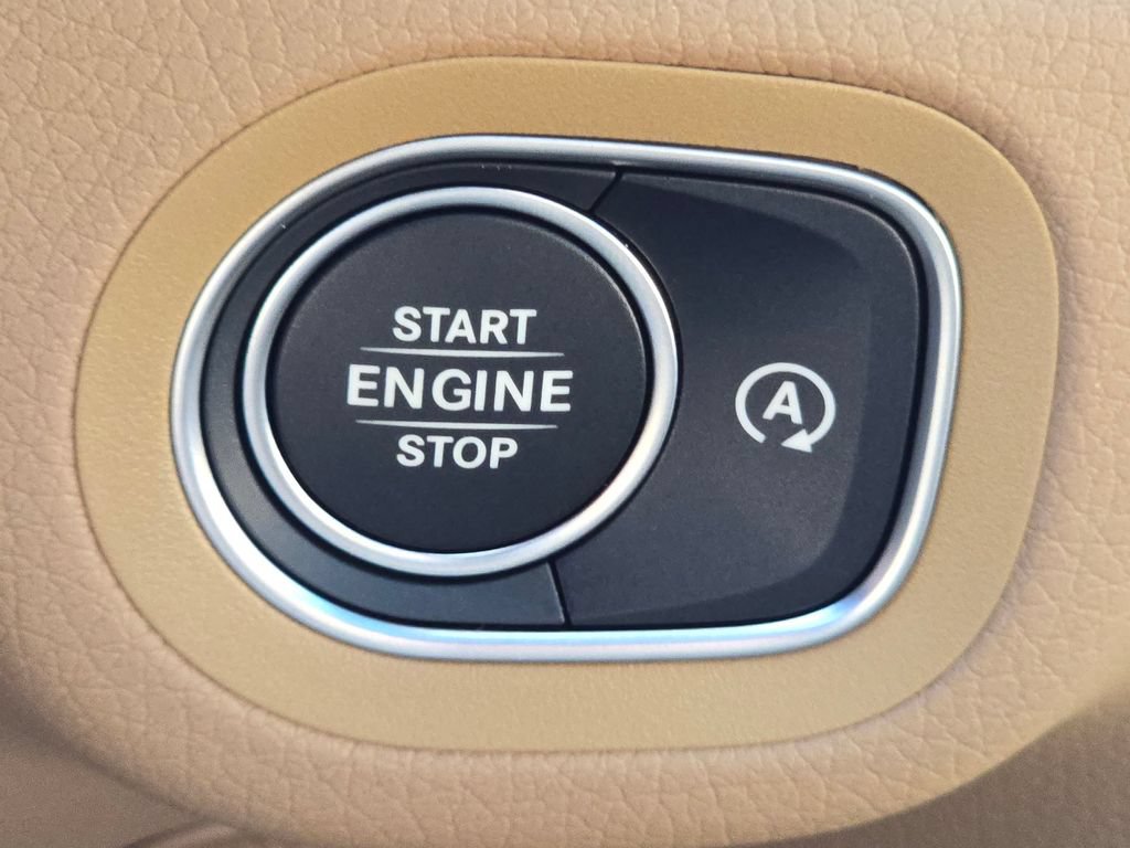 New 2026 Mercedes-Benz GLS 580 4MATIC image 39