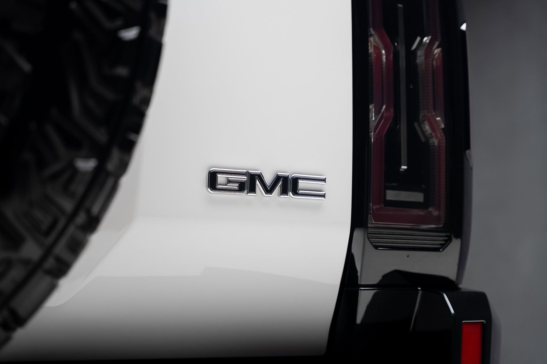 Used 2024 GMC Hummer EV 2X w/ Extreme Off-Road Package image 34