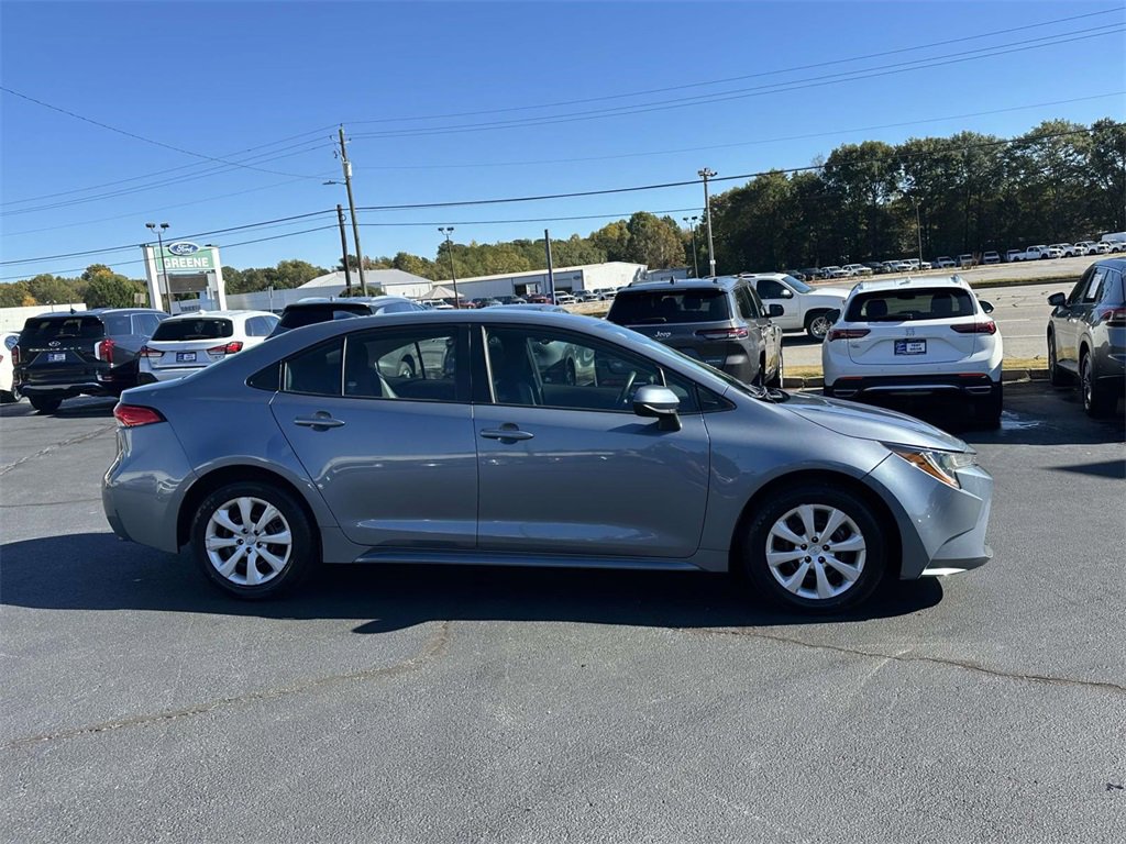 Used 2022 Toyota Corolla LE image 26