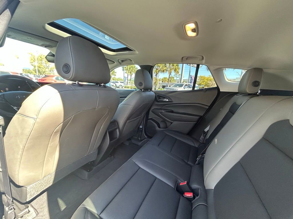 Used 2026 Chevrolet Trax ACTIV w/ Sunroof Package FWD image 15