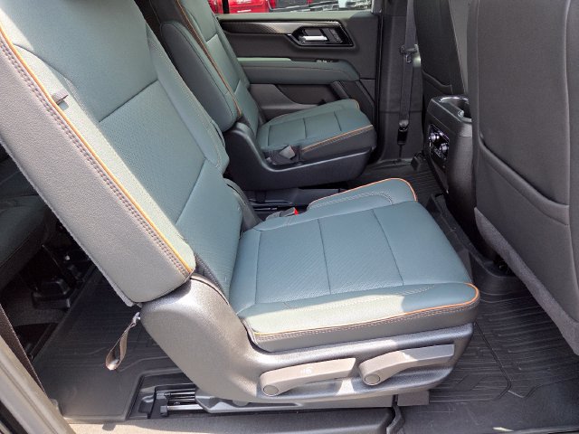 New 2026 GMC Yukon XL AT4 w/ AT4 Premium Package AWD/4WD image 25