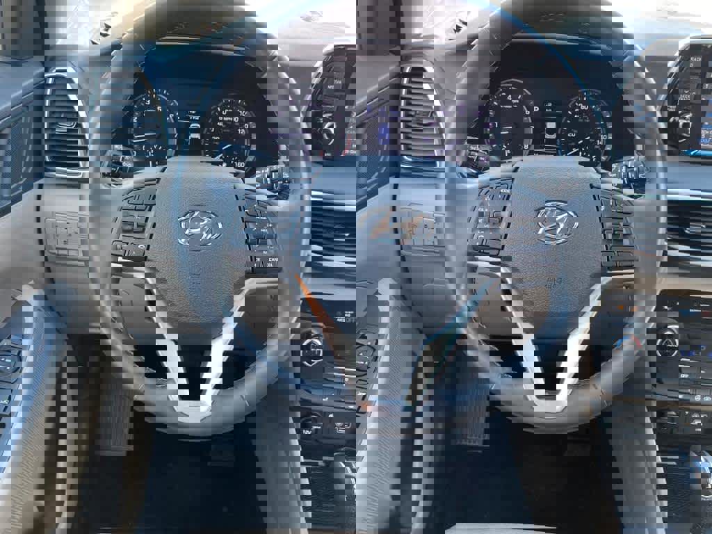 Used 2021 Hyundai Tucson Limited image 7