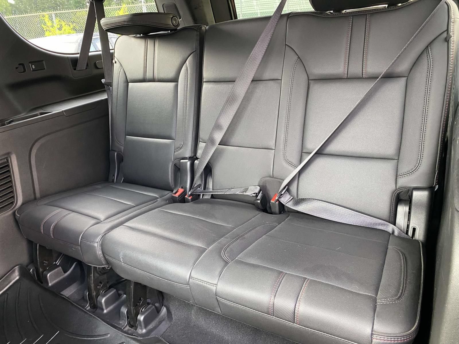 Used 2022 Chevrolet Suburban RST w/ Sport Performance Package AWD/4WD image 15