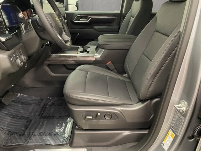 New 2026 Chevrolet Silverado 3500 LTZ w/ LTZ Plus Package AWD/4WD image 16