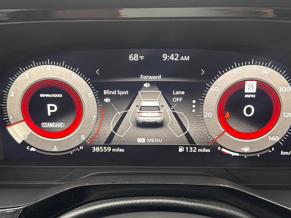 Certified 2023 Nissan Pathfinder Platinum FWD image 26