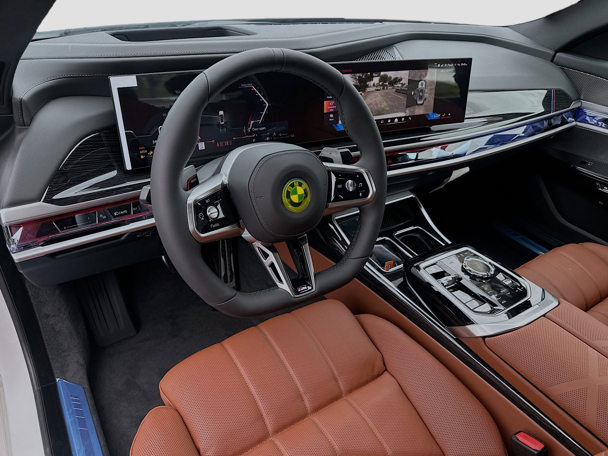 New 2026 BMW 750e xDrive image 7