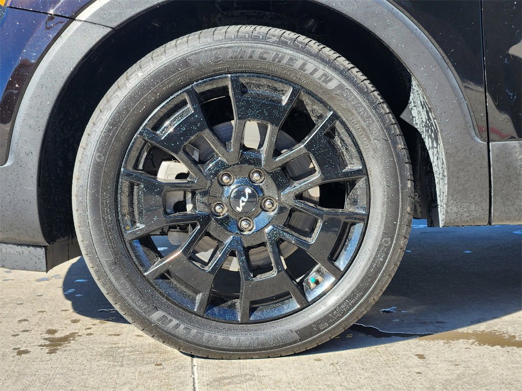 Used 2022 Kia Telluride SX w/ SX Prestige Package image 10